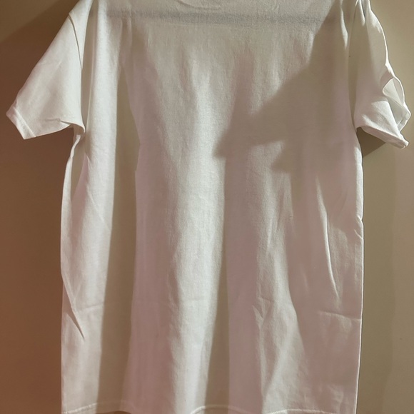 🔐Art inspired Tee🔐 - Picture 2 of 2